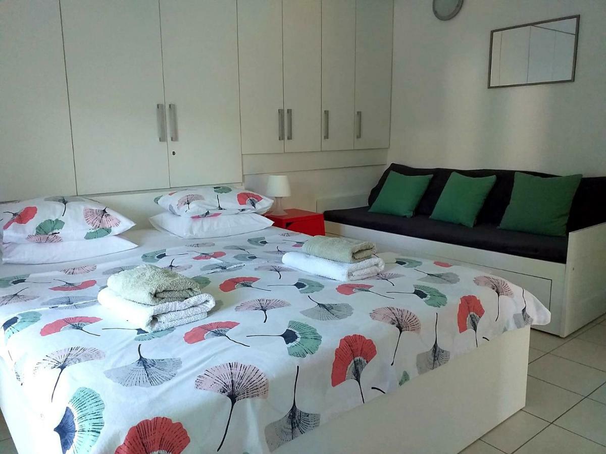 Tianri Apartment กอร์จูลา ภายนอก รูปภาพ